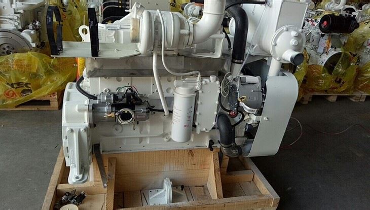 6CTA8. 3- M205 Ferry Marine Engine